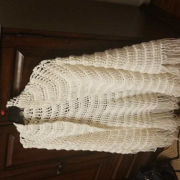 CORE ALLURE❣️Absolutely delightful cape - Picture 3 of 8